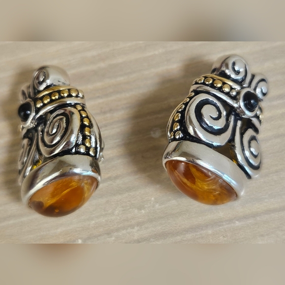 JOSEPH ESPOSITO TWO TONE SILVER GOLD CLIP-ON EARRING WITH GOLD CABACHON - Picture 4 of 15